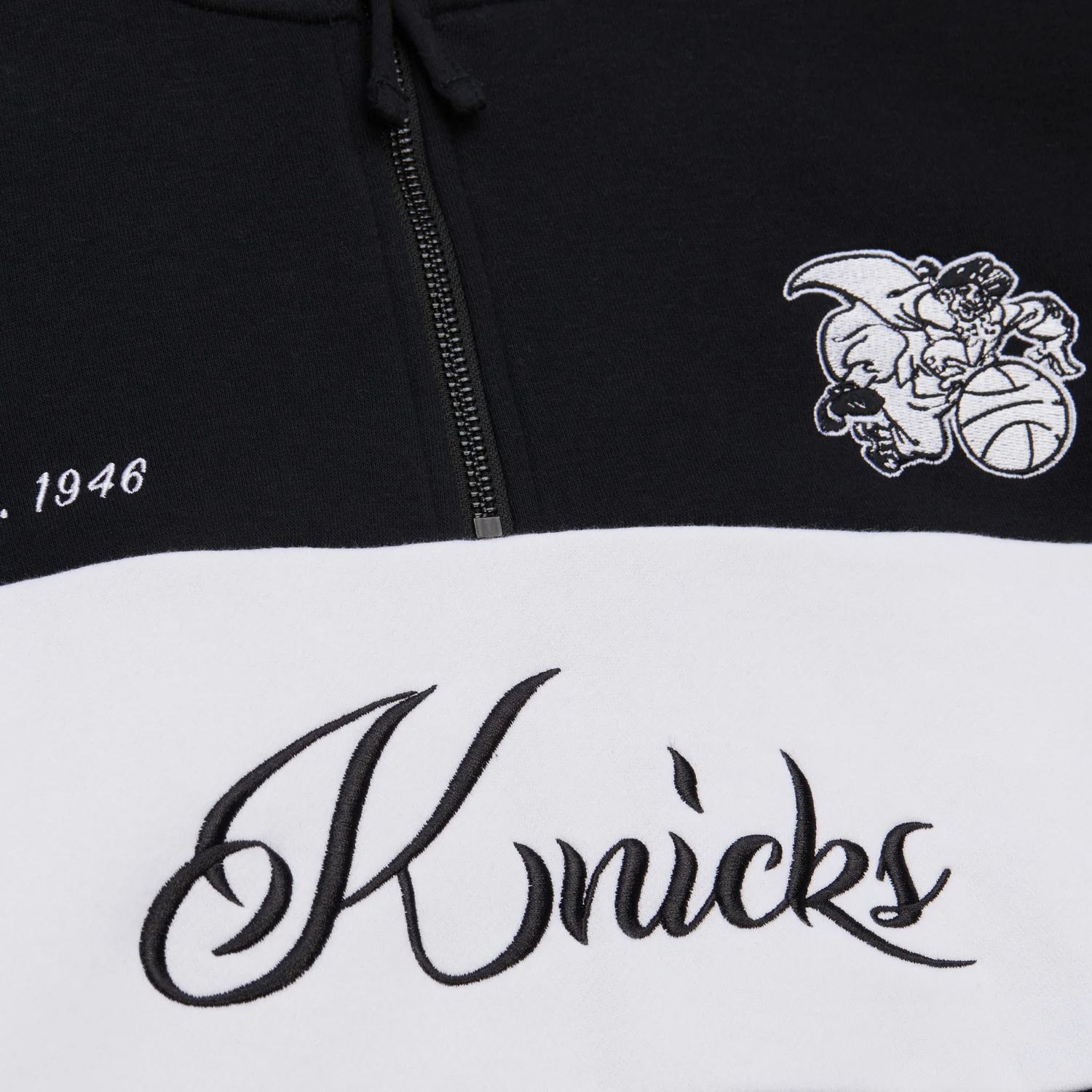 Women's Mitchell & Ness Knicks Black Quarter Zip - Image 8