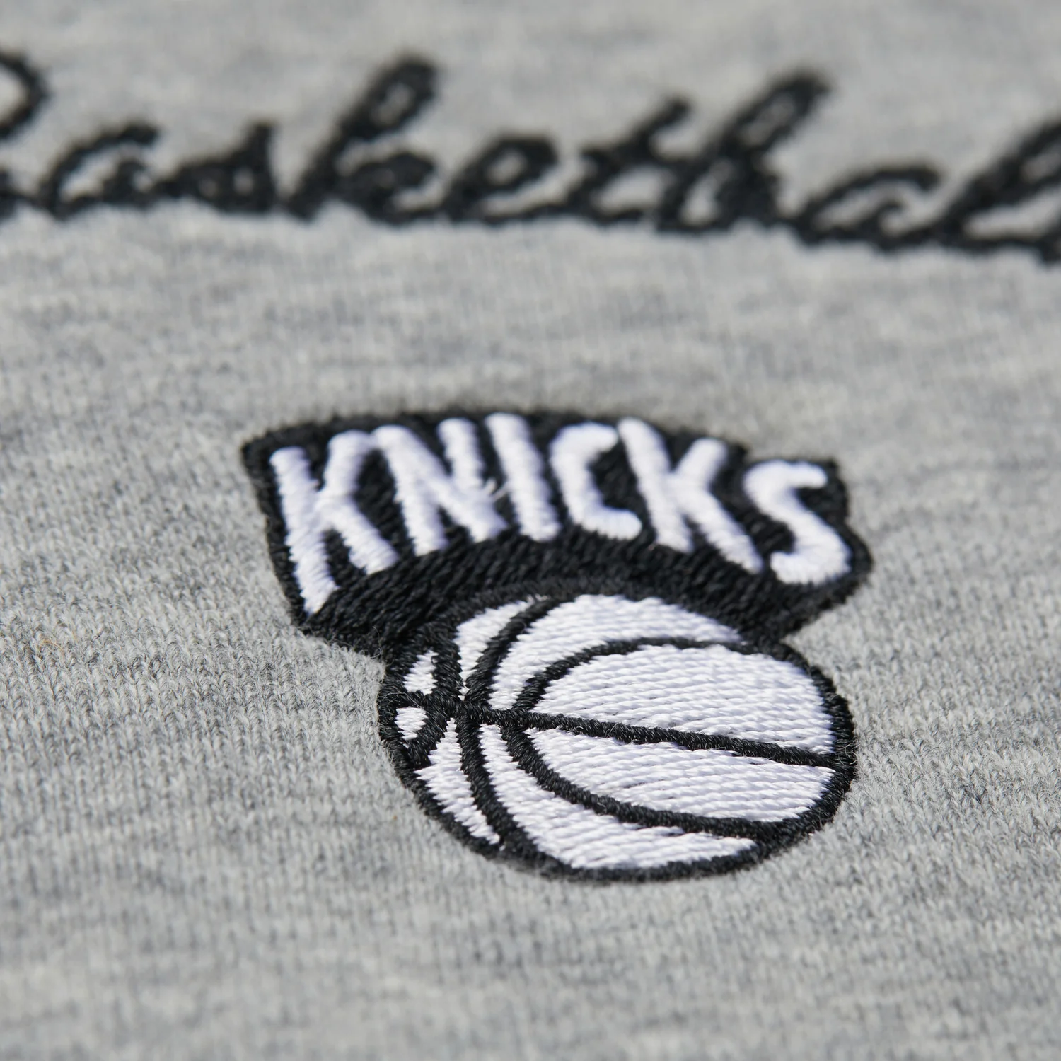 Women's Mitchell & Ness Knicks Grey Lightweight Crew - Image 4
