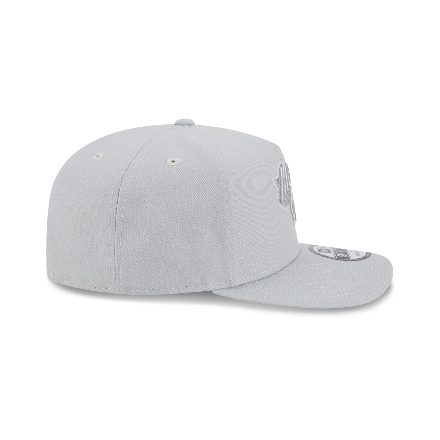 New Era Knicks Color Pack Tonal Silver Pre-Curve 950 A Frame - Image 6