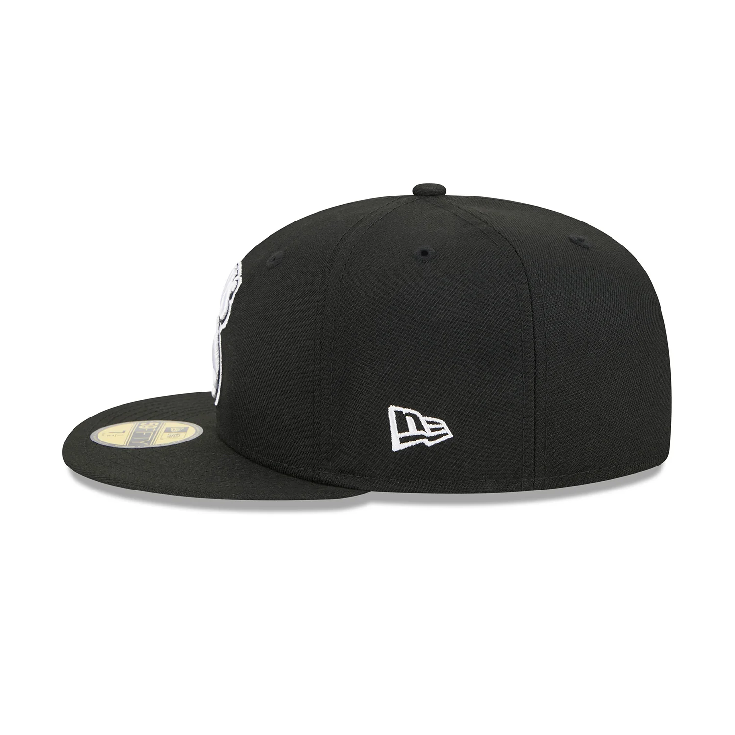 New Era Knicks HWC Black and White 5950 Fitted Hat - Image 6