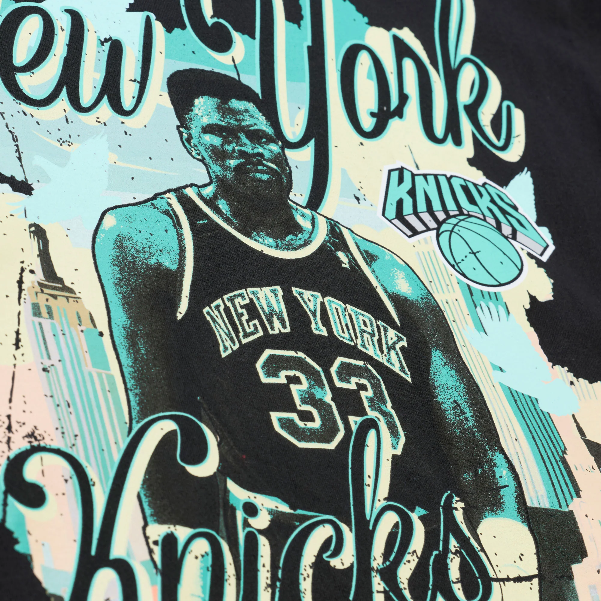 Mitchell & Ness Knicks Patrick Ewing In the City Player Tee - Image 3