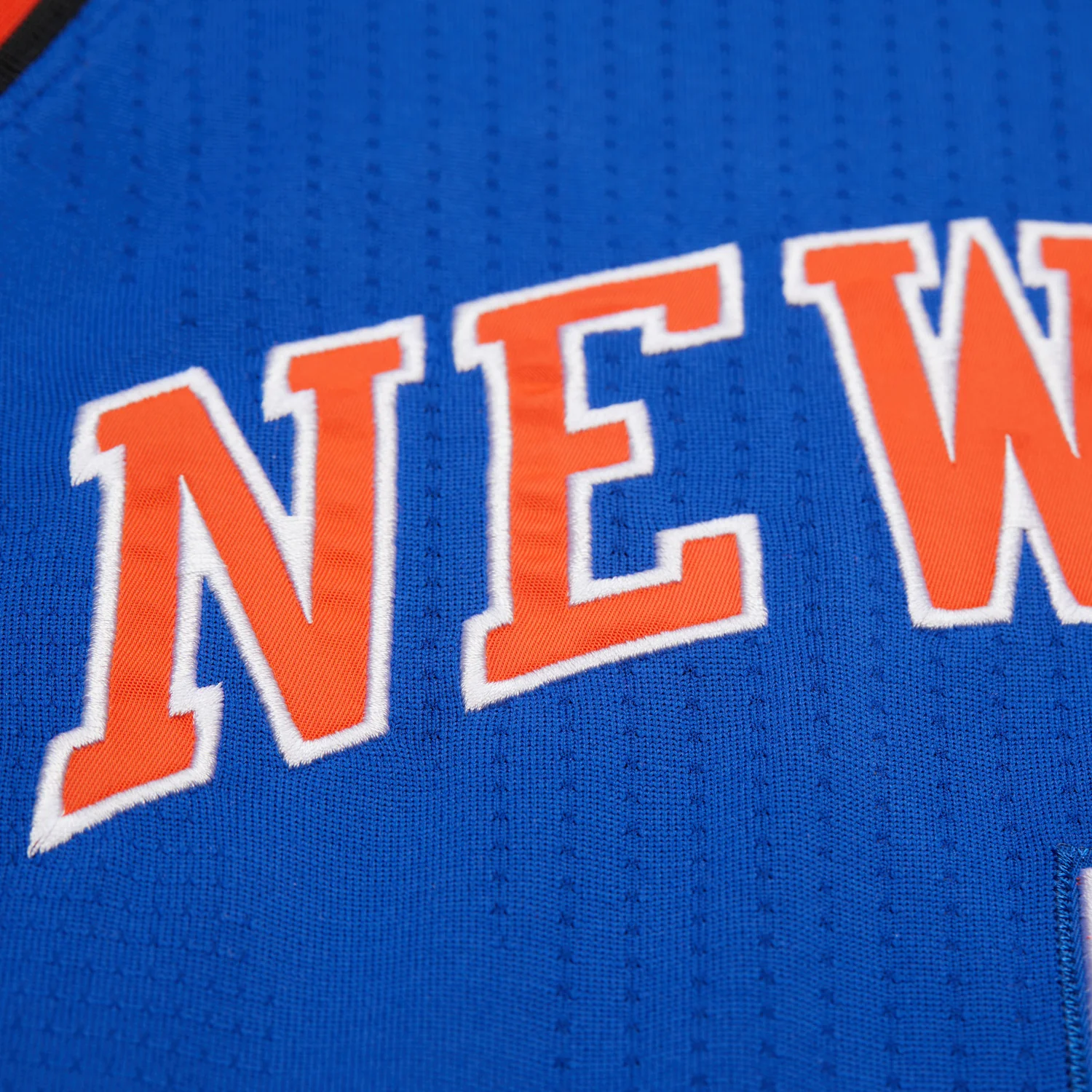 Mitchell & Ness Knicks Carmelo Anthony 2010 Authentic Jersey - Image 4