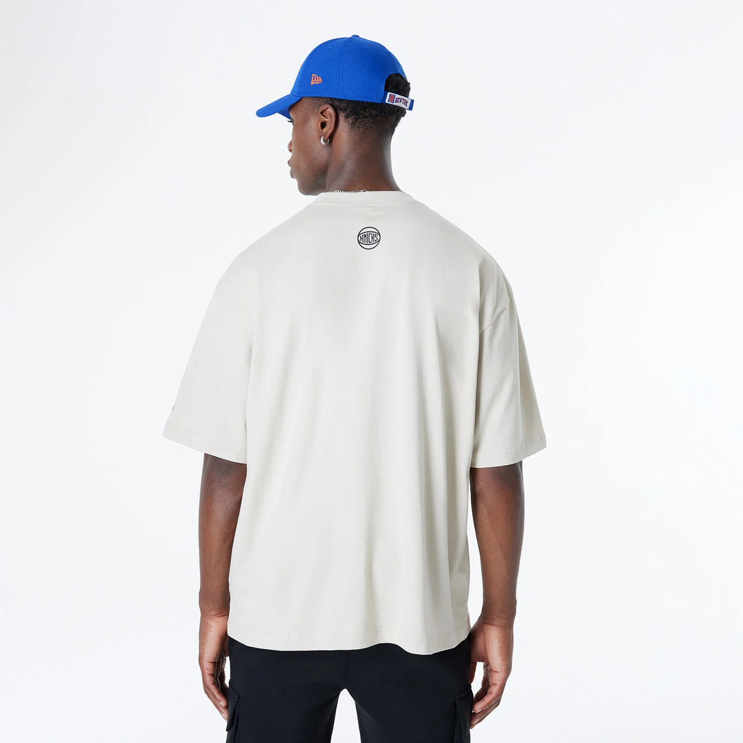 New Era Knicks Bristol Studios Stone Tee - Image 2