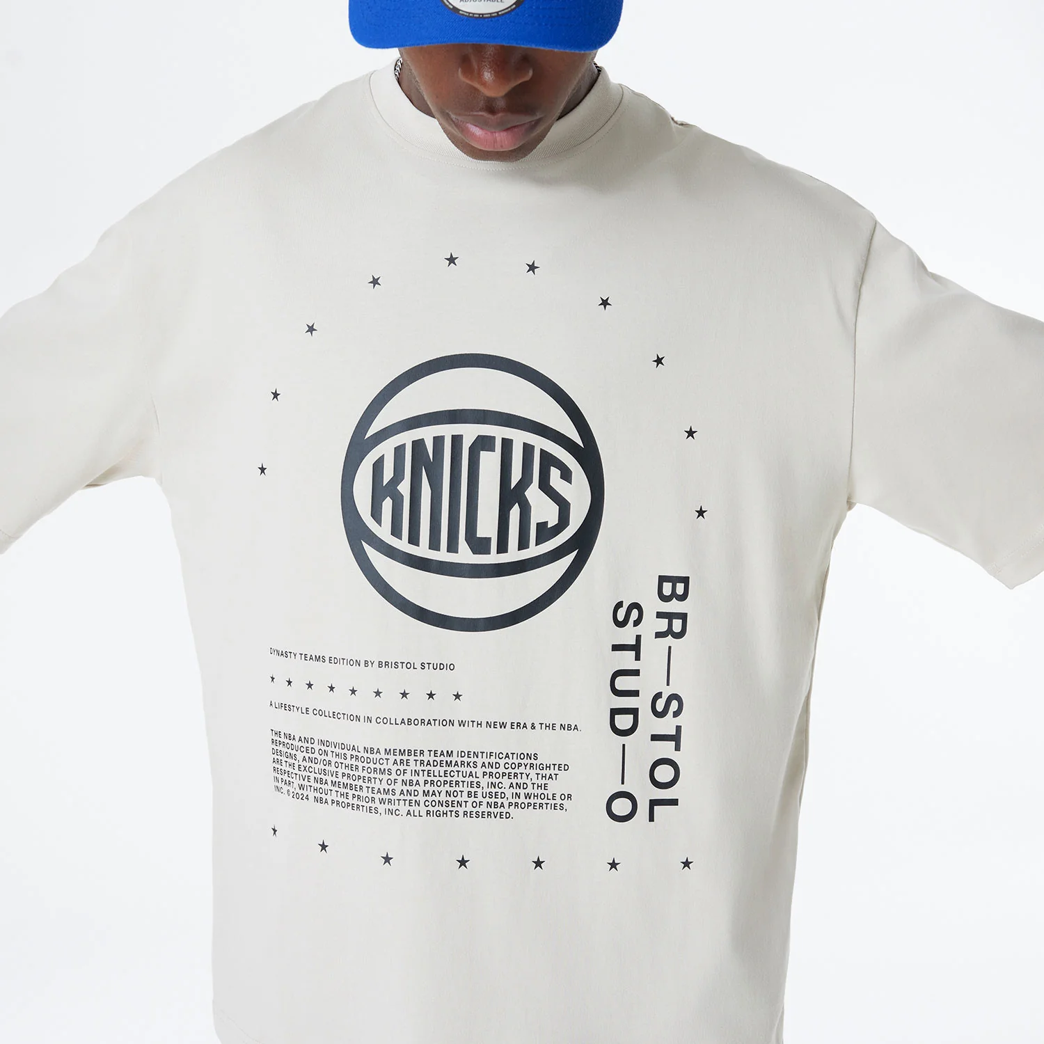 New Era Knicks Bristol Studios Stone Tee - Image 6